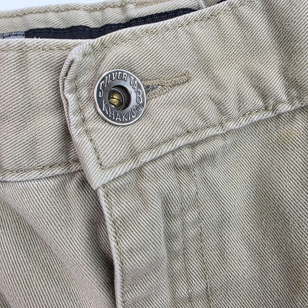 Vintage 1990s Women's Levi's Silver‎ Tab Khakis Cargo Shorts Size 18